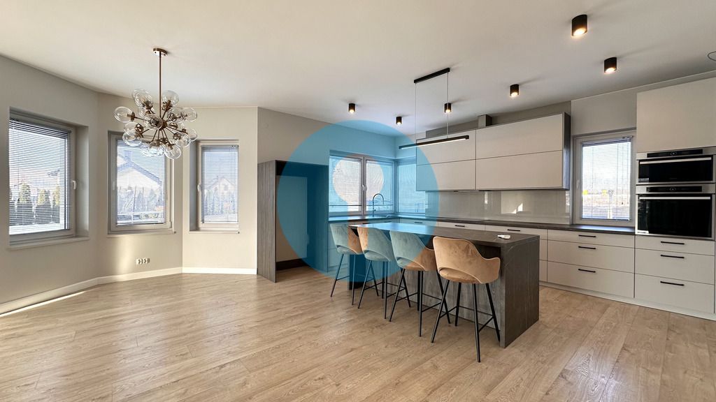 dom wolnostojący, 8 pokoi Miedziana Góra