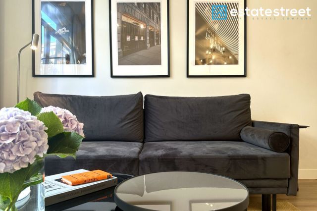 Mieszkanie 2-pokojowe Warszawa, ul. Bracka. Zdjęcie 3