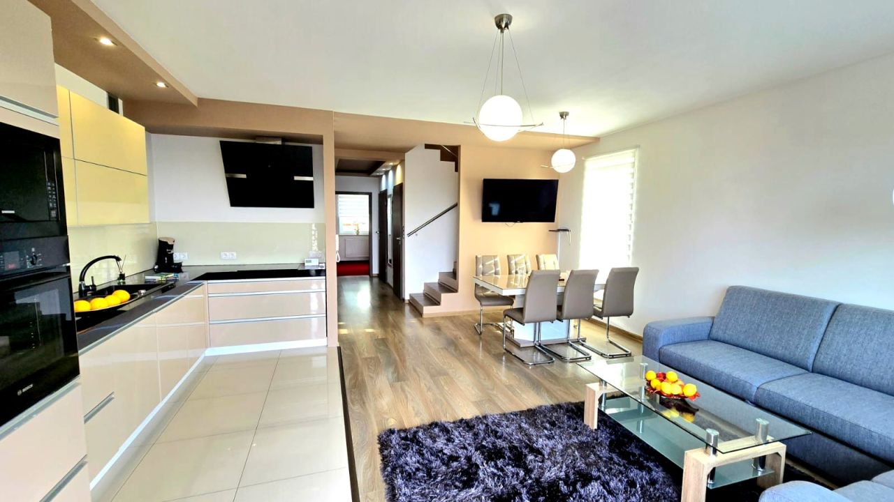 Mieszkanie 4-pokojowe Bielsko-Biała Straconka. Zdjęcie 3