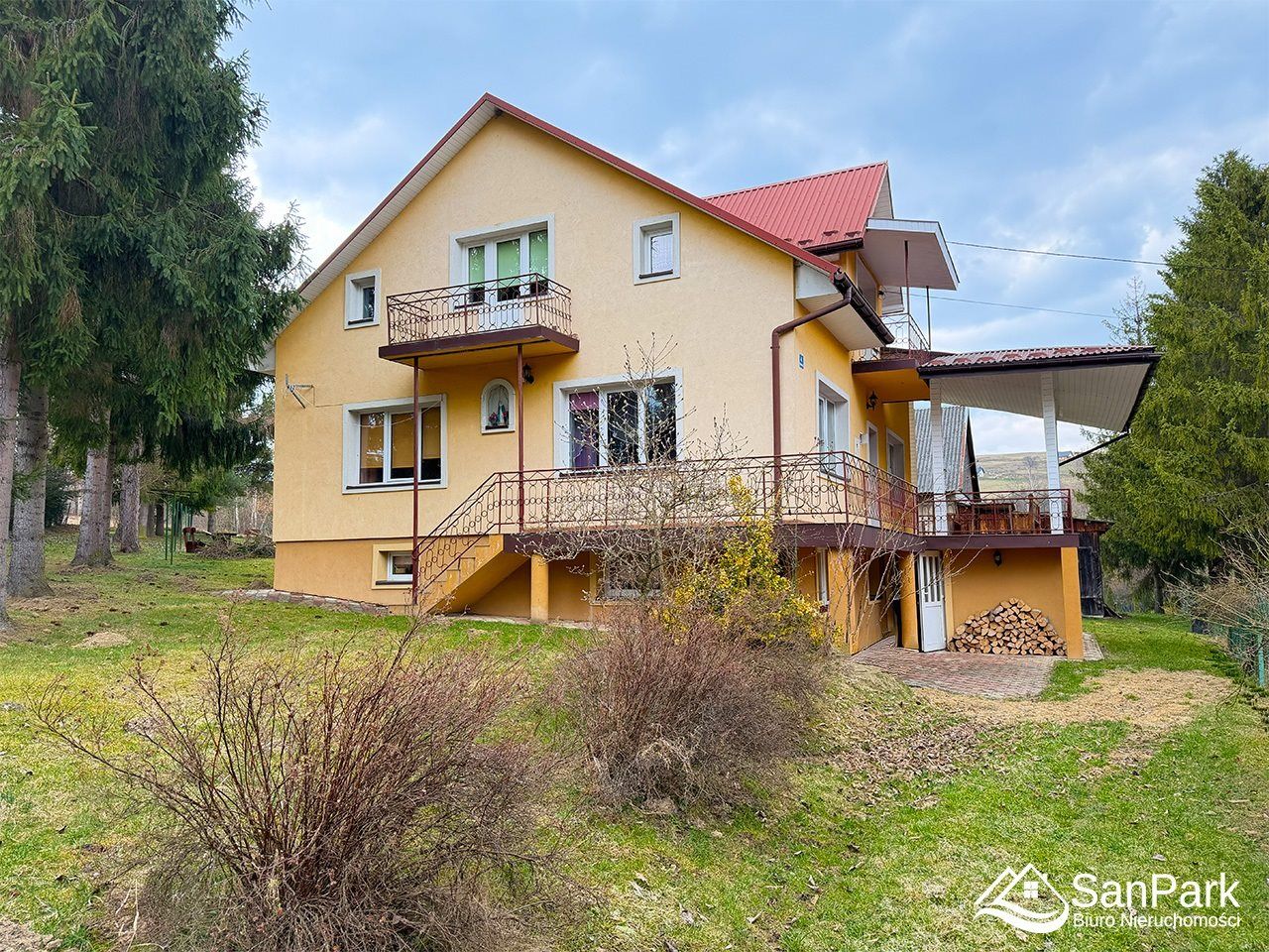 dom wolnostojący, 10 pokoi Bukowiec. Zdjęcie 1