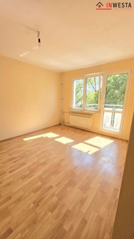 Mieszkanie 3-pokojowe Warszawa Włochy, ul. 1 Sierpnia. Zdjęcie 2