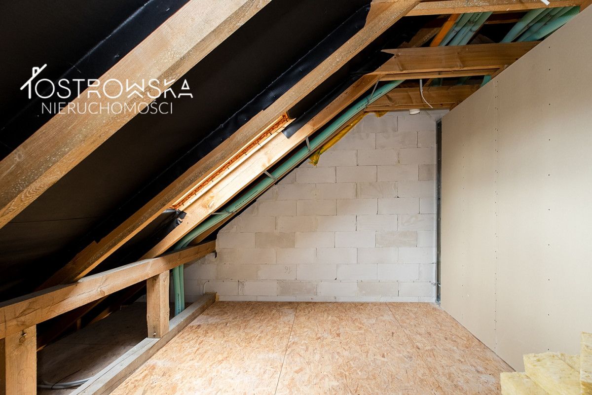 dom wolnostojący, 6 pokoi Glinianka. Zdjęcie 15