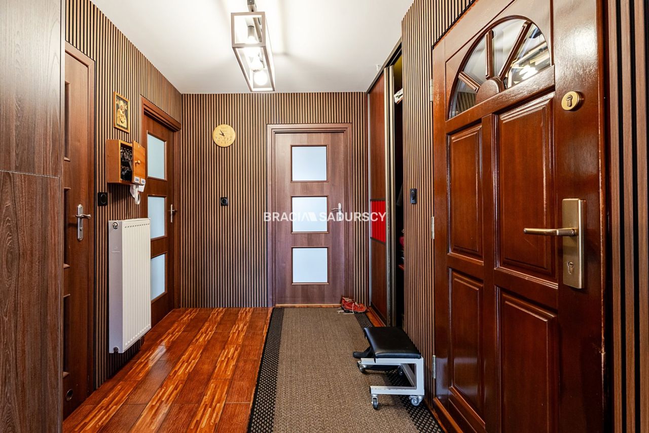 dom wolnostojący, 10 pokoi Brzezie. Zdjęcie 33