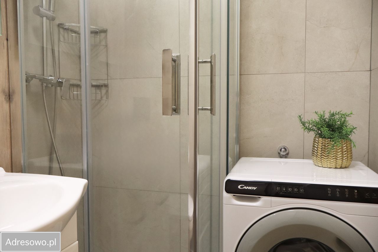 Pokój Warszawa Wola, al. Aleja "Solidarności". Zdjęcie 17