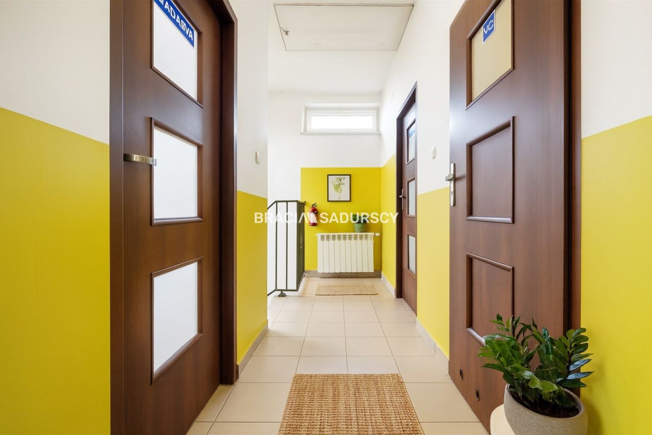 dom wolnostojący, 5 pokoi Węgrzce Wielkie. Zdjęcie 7