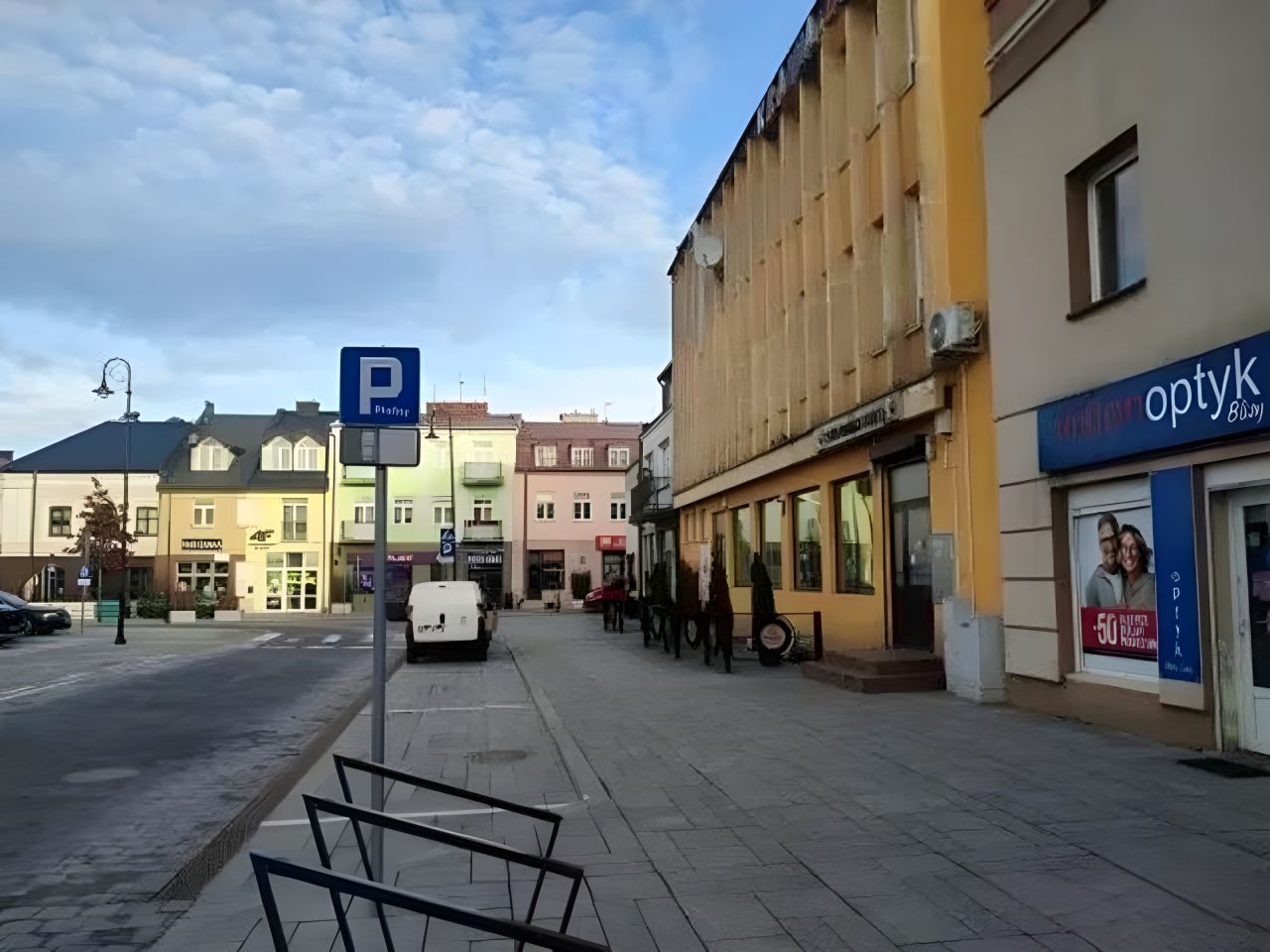 Lokal Płońsk, pl. 15 Sierpnia. Zdjęcie 6