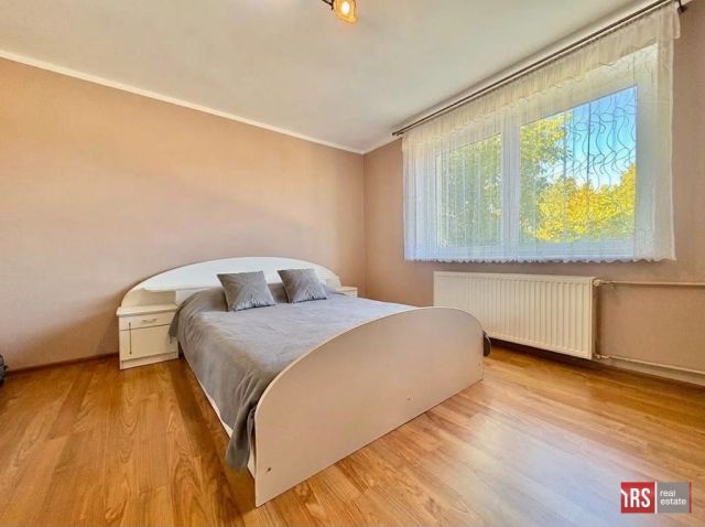dom wolnostojący, 7 pokoi Wojciechów. Zdjęcie 15