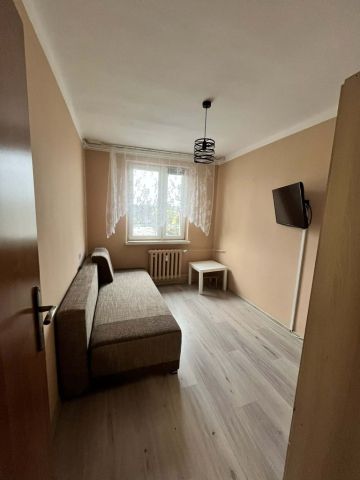 Mieszkanie 2-pokojowe Oświęcim, ul. Wiktora Bałandy. Zdjęcie 1