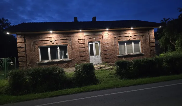 dom wolnostojący, 5 pokoi Baby Nowe Baby