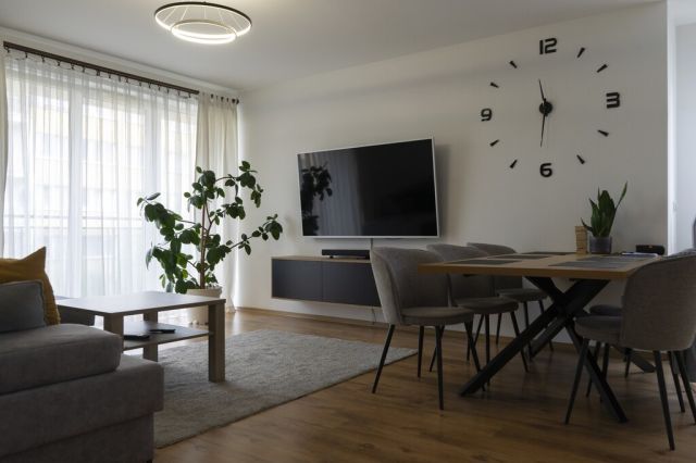 Mieszkanie 3-pokojowe Tarczyn, ul. ks. Czesława Oszkiela. Zdjęcie 2