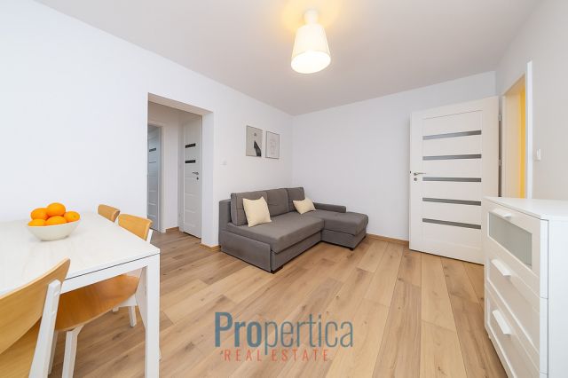 Mieszkanie 3-pokojowe Warszawa Śródmieście, ul. Mordechaja Anielewicza. Zdjęcie 2