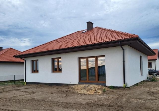 dom wolnostojący, 4 pokoje Poniatowice Poniatowice. Zdjęcie 1