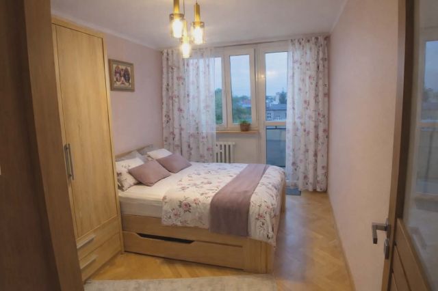 Mieszkanie 3-pokojowe Września Centrum, ul. Jana Henryka Dąbrowskiego. Zdjęcie 4