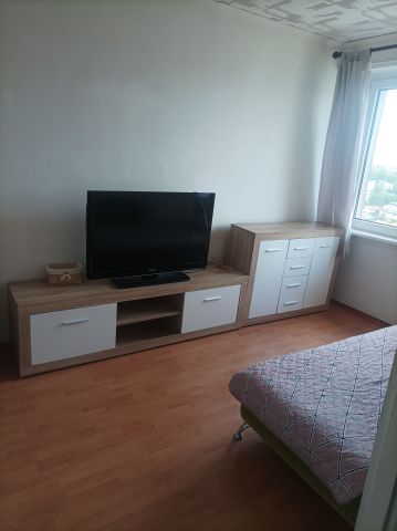 Mieszkanie 1-pokojowe Bełchatów, os. Okrzei. Zdjęcie 1