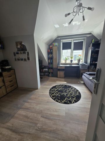 bliźniak, 5 pokoi Kobyłka Mareta, ul. Longinusa. Zdjęcie 15