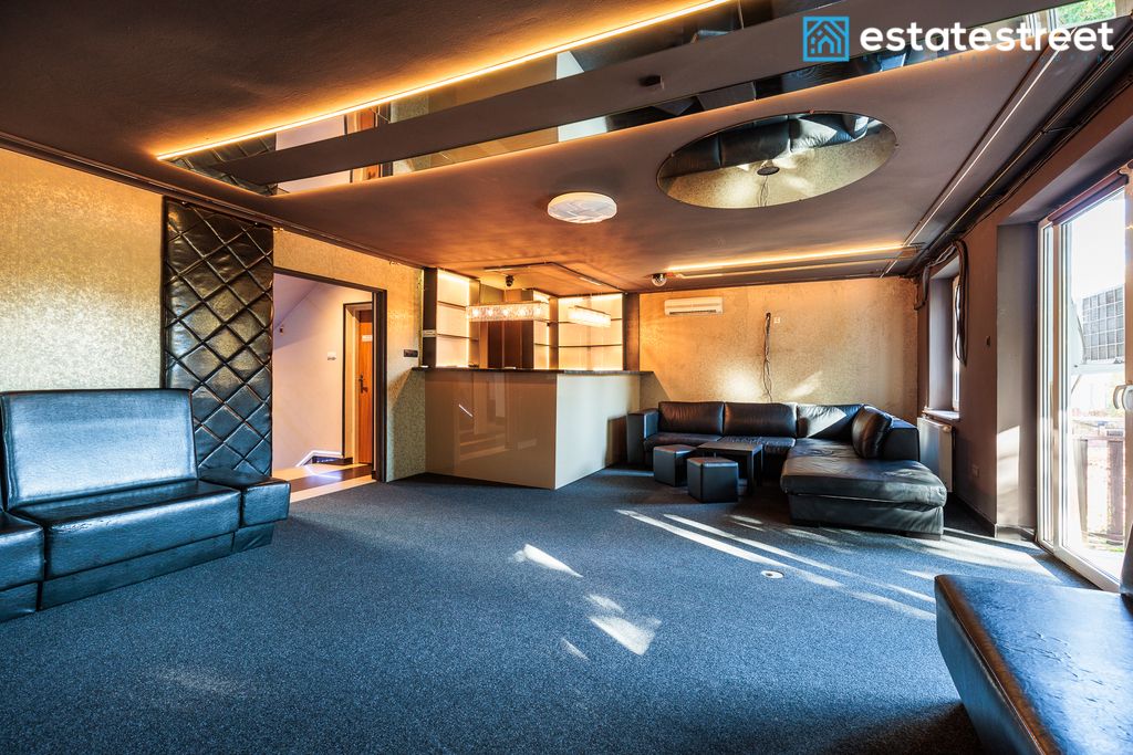 Lokal Kraków Prądnik Czerwony, ul. Pilotów. Zdjęcie 3