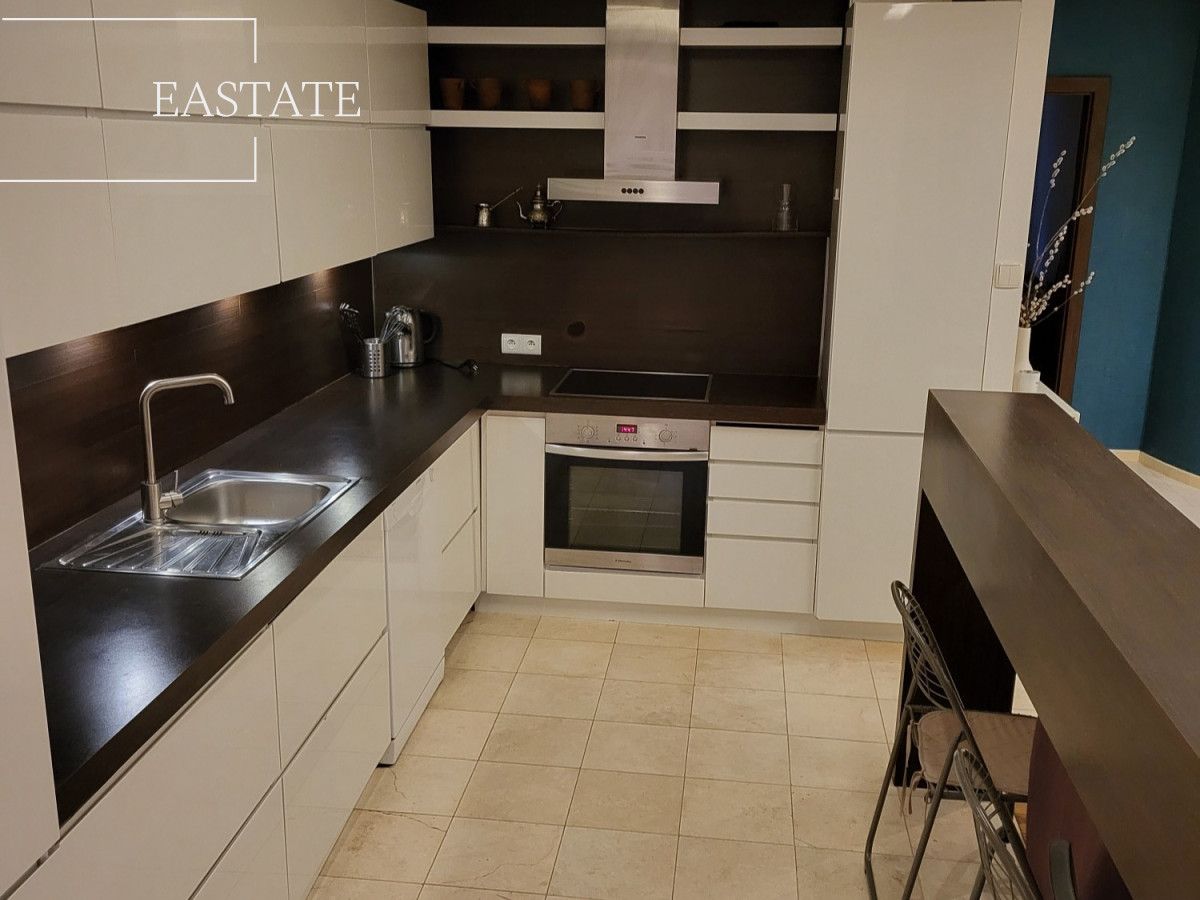 Mieszkanie 3-pokojowe Warszawa Śródmieście, al. 3 Maja. Zdjęcie 6