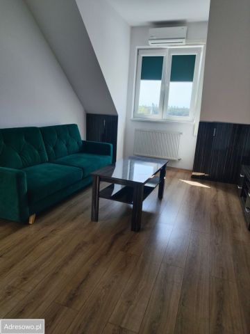 Mieszkanie 3-pokojowe Ząbki. Zdjęcie 1