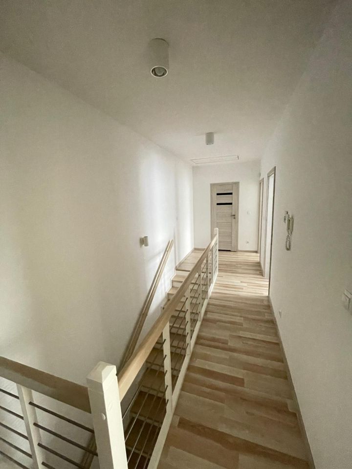 dom szeregowy Grodzisk Mazowiecki Centrum, ul. 3 Maja. Zdjęcie 11