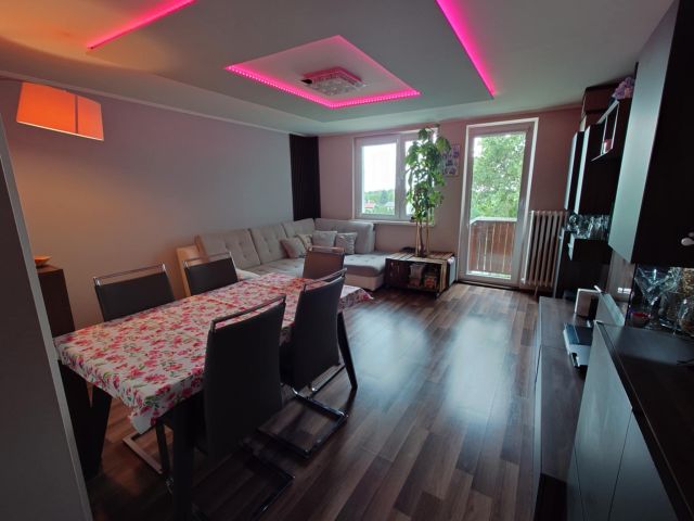 Mieszkanie 2-pokojowe Łódź Dąbrowa, ul. Poli Gojawiczyńskiej. Zdjęcie 1