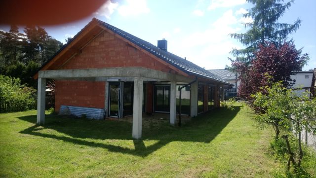 dom wolnostojący, 4 pokoje Miedziana Łowiecko. Zdjęcie 3