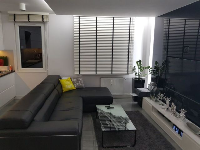 Mieszkanie 4-pokojowe Częstochowa Wrzosowiak, al. Aleja 11 Listopada. Zdjęcie 1