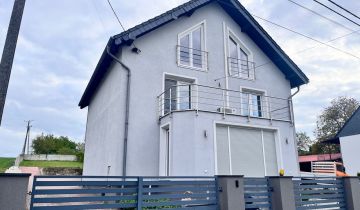 dom wolnostojący, 7 pokoi Kadłubiec, ul. Wiejska