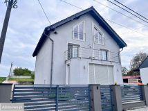 dom wolnostojący, 7 pokoi Kadłubiec, ul. Wiejska