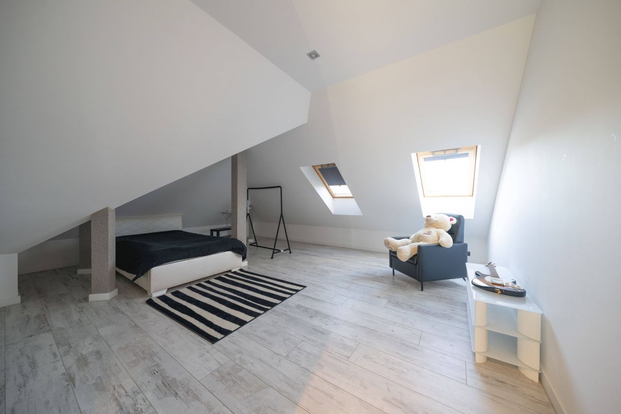 dom wolnostojący, 4 pokoje Bystrzyca Górna, ul. os. Sowie. Zdjęcie 10