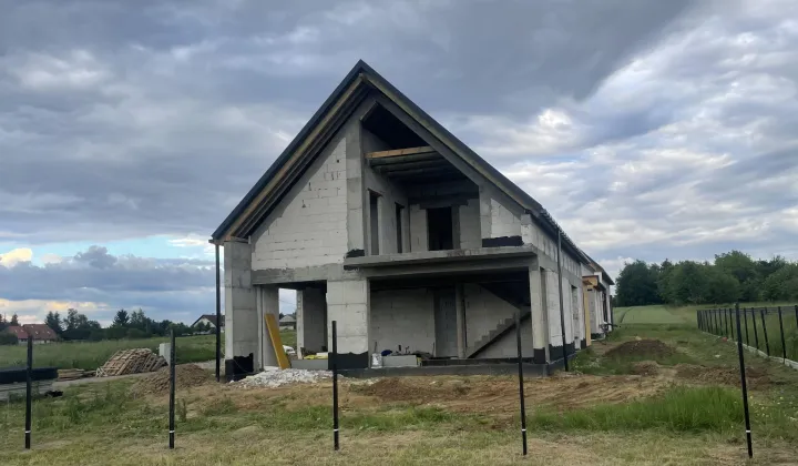 dom wolnostojący, 5 pokoi Cianowice, ul. Stawowa