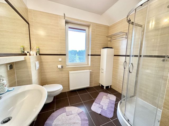 dom wolnostojący, 10 pokoi Bojano. Zdjęcie 15