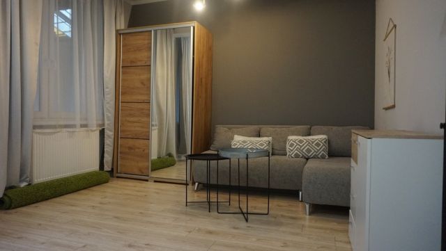 Mieszkanie 1-pokojowe Kraków Kazimierz, ul. Semperitowców. Zdjęcie 1