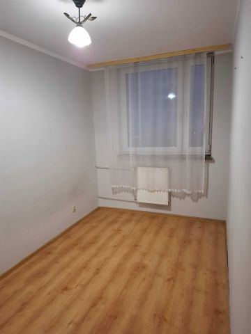 Mieszkanie 3-pokojowe Miechów, ul. Powstańców 1863 r.. Zdjęcie 1