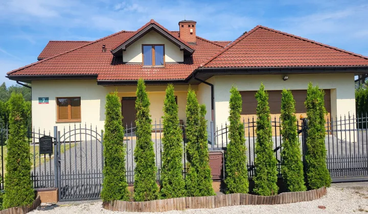 dom wolnostojący, 4 pokoje Stare Babice, ul. Bajkowa