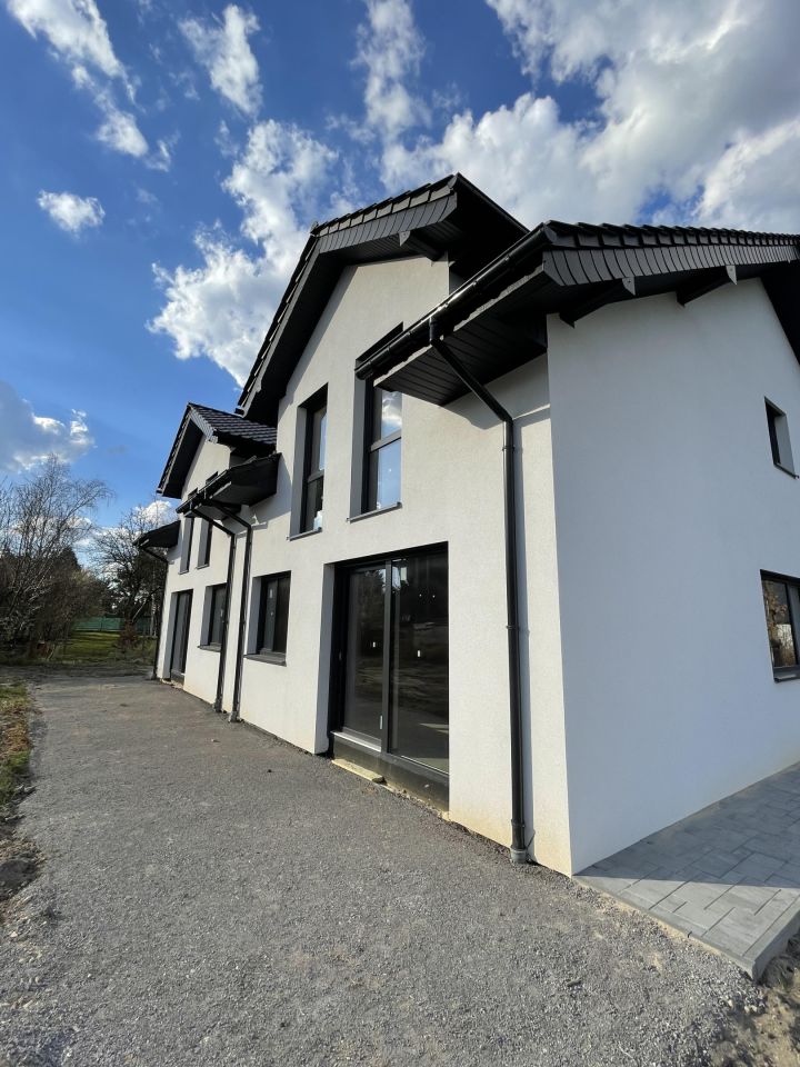 bliźniak, 5 pokoi Myszków, ul. Zielona. Zdjęcie 2