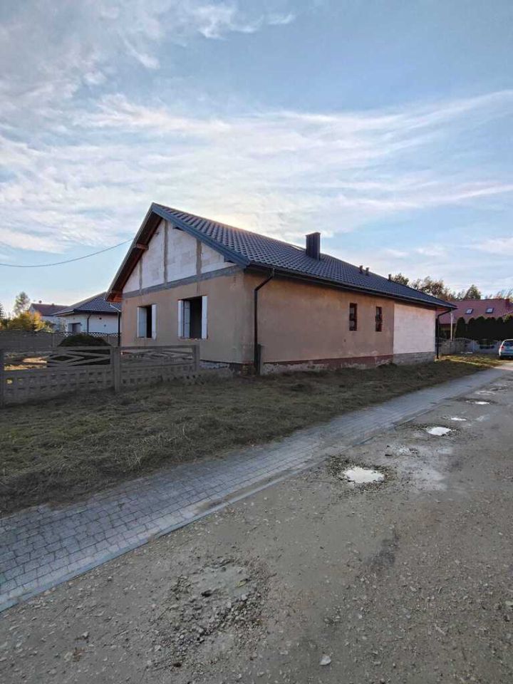 dom wolnostojący, 5 pokoi Piotrków Trybunalski, ul. Michałowska. Zdjęcie 3