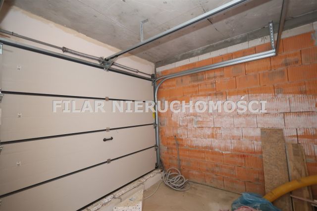 dom szeregowy, 5 pokoi Obora. Zdjęcie 6