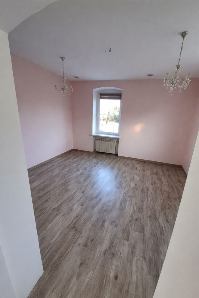 dom szeregowy, 4 pokoje Miłochowice. Zdjęcie 2