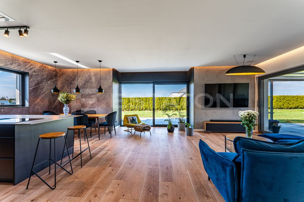 dom wolnostojący, 4 pokoje Trzciana. Zdjęcie 1