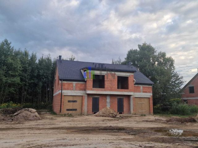 bliźniak, 5 pokoi Miłoszyce. Zdjęcie 9