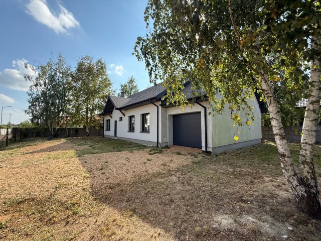 dom wolnostojący, 4 pokoje Częstochowa. Zdjęcie 2