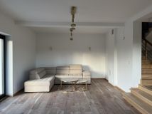 dom wolnostojący, 5 pokoi Trybsz Gliniki, ul. Bereki. Zdjęcie 1