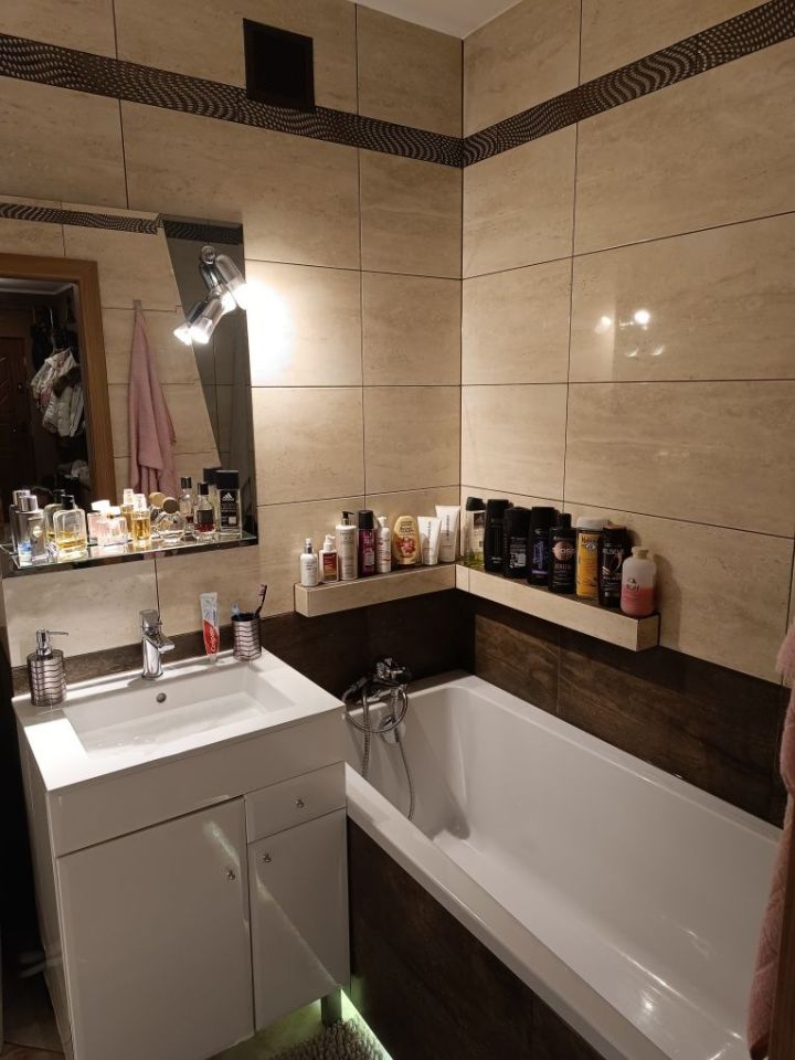 Mieszkanie 3-pokojowe Skoczów Górny Bór, ul. Gustawa Morcinka. Zdjęcie 3