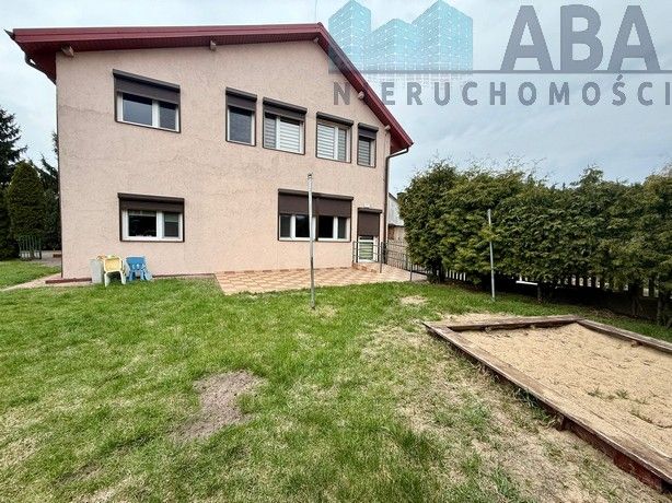 dom wolnostojący, 5 pokoi Kramsk, ul. Adama Mickiewicza. Zdjęcie 2