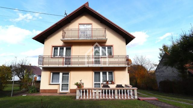 dom wolnostojący, 6 pokoi Bochnia Krzęczków. Zdjęcie 1