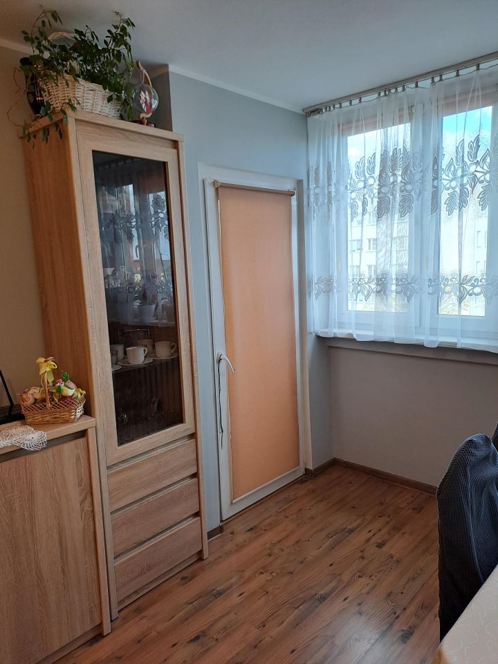 Mieszkanie 3-pokojowe Oleśnica Centrum, ul. Marii Skłodowskiej-Curie. Zdjęcie 2