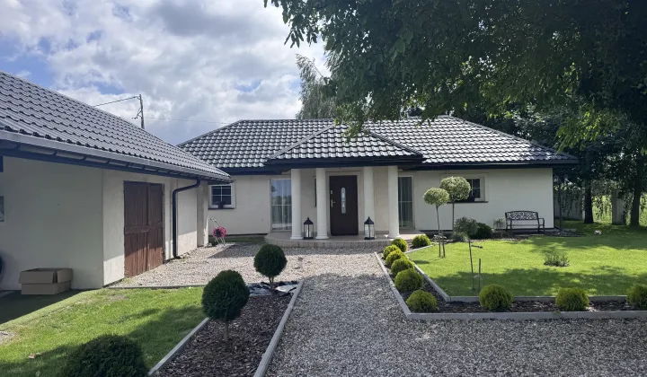 dom wolnostojący, 3 pokoje Hornówek, Hornówek