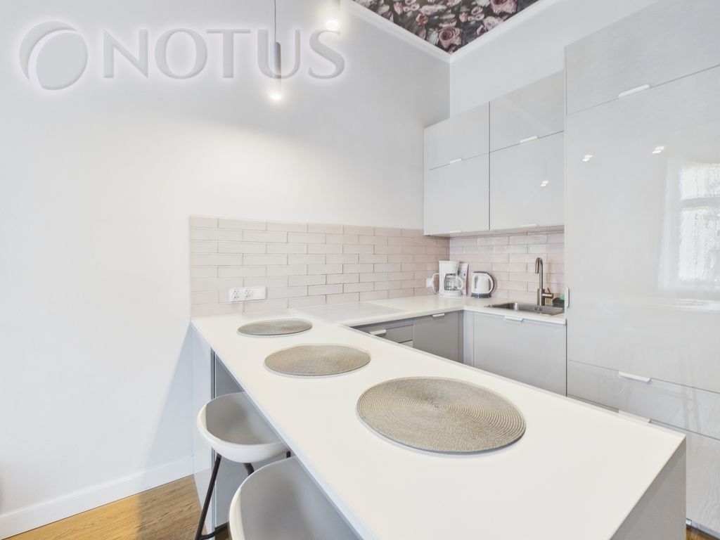 Mieszkanie 3-pokojowe Kraków Śródmieście, ul. Krowoderska. Zdjęcie 2