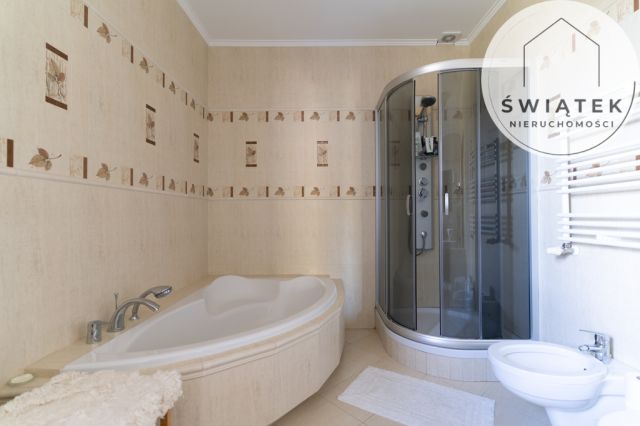 dom wolnostojący, 8 pokoi Czarne Błoto. Zdjęcie 11