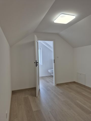 Mieszkanie 4-pokojowe Mikołów Reta Śmiłowicka, ul. Mieczysława Dzieńdziela. Zdjęcie 5
